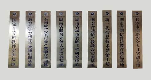 2203fe4a90f0ab0493f52197ffd560f