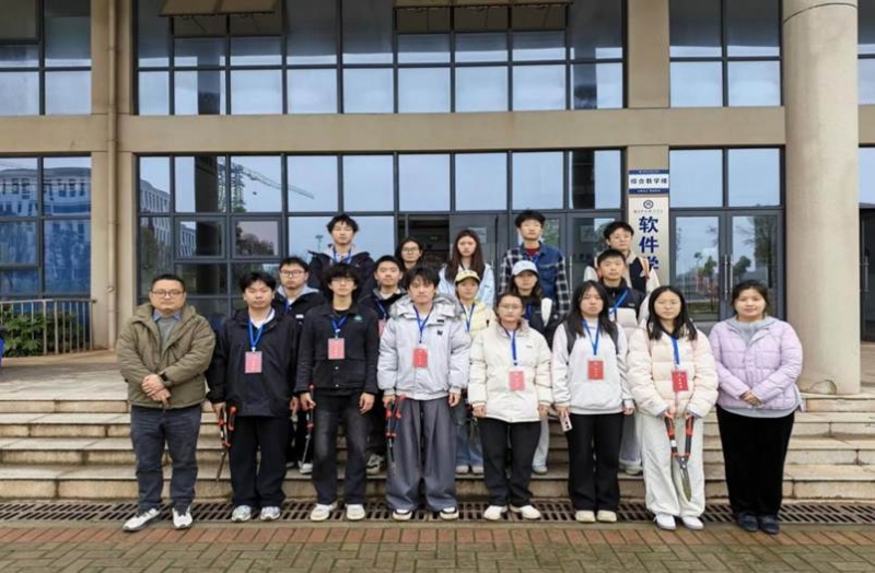 4007525DBFF9DCF3F42B31483DCAF928